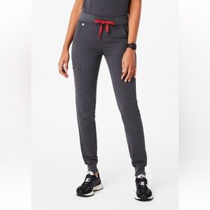 FIGS Zamora Joggers in Charcoal S/P
